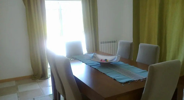 3 Bedroom House in Viseu, With Wonderful Mountain View and Garden 60 k, 预订 酒店 维塞乌 Beira Alta