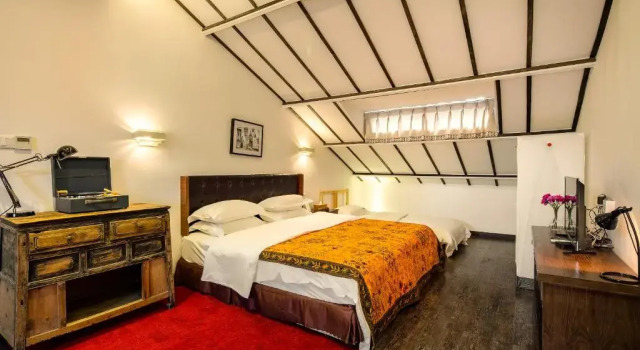 Семейный номер Standard Bliss Qintai Tibetan Boutique Hotel