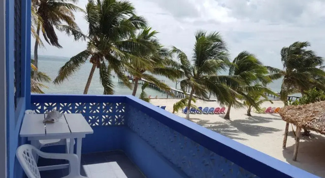 Двухместный номер Standard с балконом Anchorage Beach Resort Caye Caulker