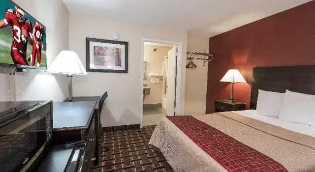 Номер Standard Red Roof Inn Mobile - Midtown