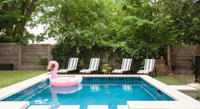 Коттедж Upstay: Luxe Pool Retreat7 Min to Rainey St