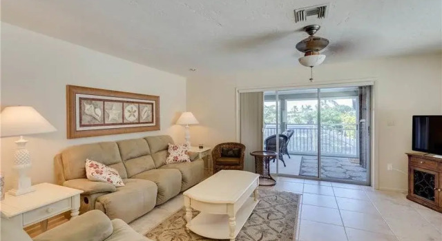 Island Oasis 3 Heated Pool 3 Br Home by RedAwning