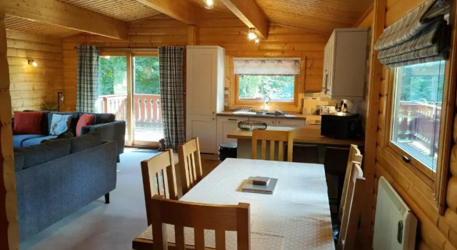 Коттедж Parkwood Lodge