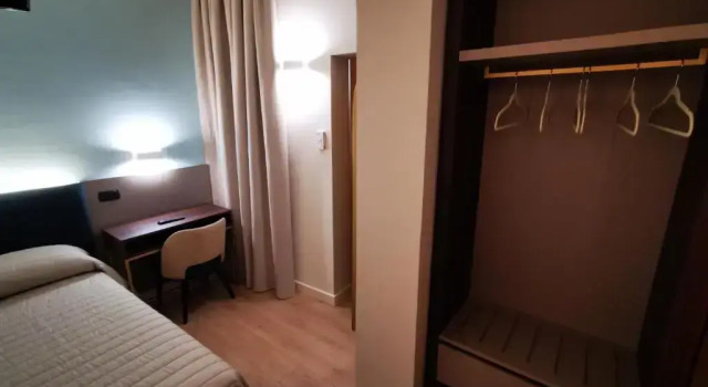 Одноместный номер Standard Hotel Balcony