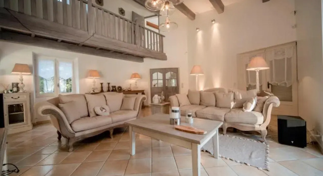 La maison de Inna, Rezervasyon Otel Luberon 4 yıldızlı oteller, 4*
