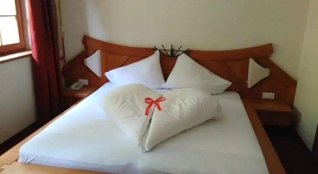 Hotel Alpinlounge Weiberhimmel, Забронировать Отель Куппельвис - Пракупола Италия
