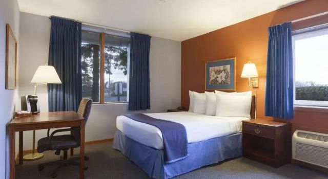 Номер Deluxe Travelodge by Wyndham Motel of St Cloud