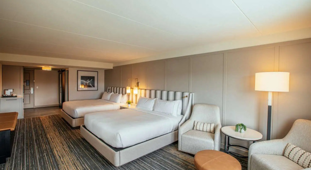 Четырёхместный номер Standard с балконом Somerset Hills Hotel, Tapestry Collection by Hilton