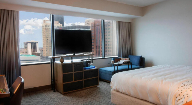 Двухместный номер Standard с видом на город Renaissance Toledo Downtown Hotel