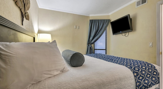 Номер Standard с балконом и oceanfront The Hemingway