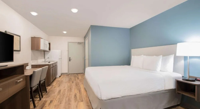 Номер Standard WoodSpring Suites Savannah Pooler