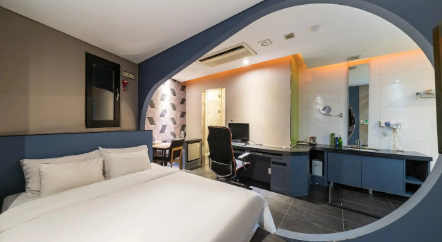 Hotel On