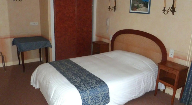 Relais De La Rance, Rezervați Hotel Quedillac 