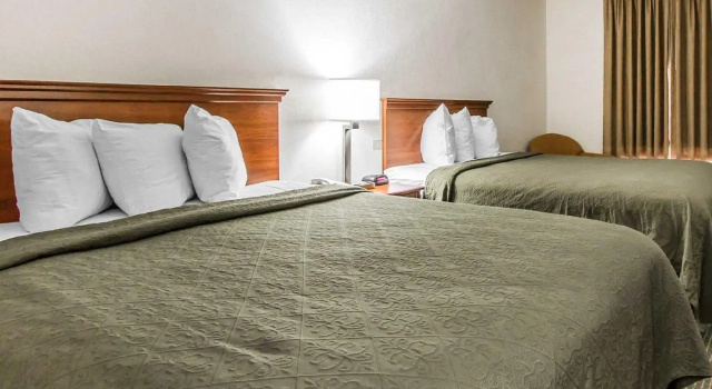 Standardowy czteroosobowy pokój Quality Inn Cullman