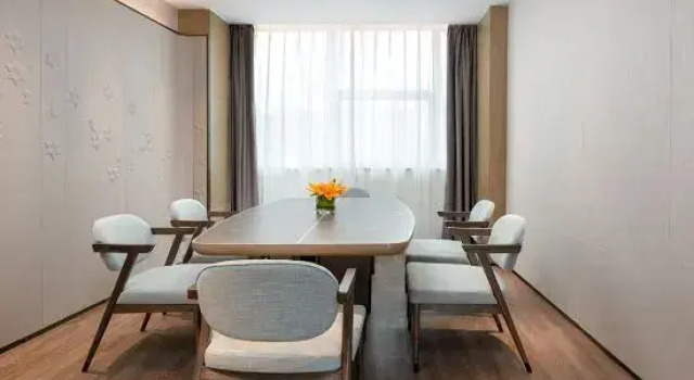 Люкс Golden Shining New Century Grand Hotel Beihai