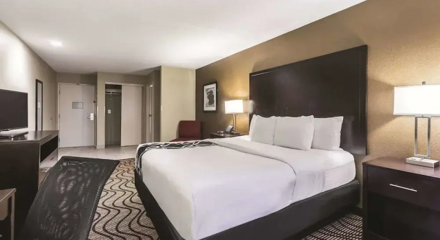 Двухместный люкс La Quinta by Wyndham Collinsville - St. Louis
