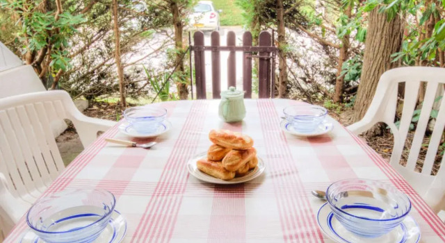 Les Cyprianes 19283, Book Hotel Hotels in Camargue with a Pool, Swimming Pool