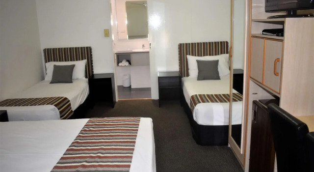 Четырёхместный семейный номер Standard Best Western Cattle City Motor Inn