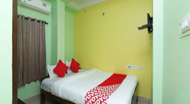 OYO 31004 Sadhna Inn, Prenota Hotel Digha West Bengal