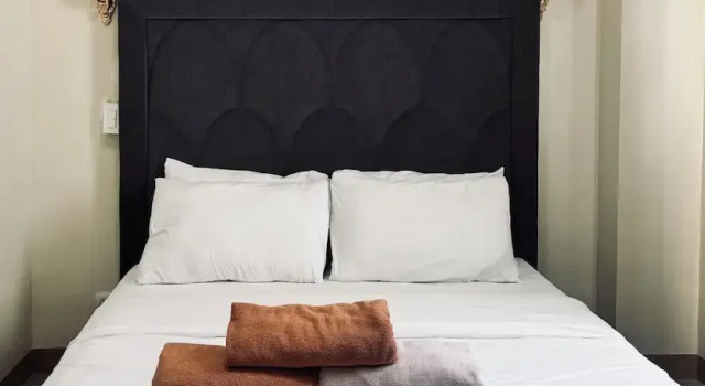 Spacious & Chic Loft Haven, Prenota Appartamento Hotel economici a Iloilo