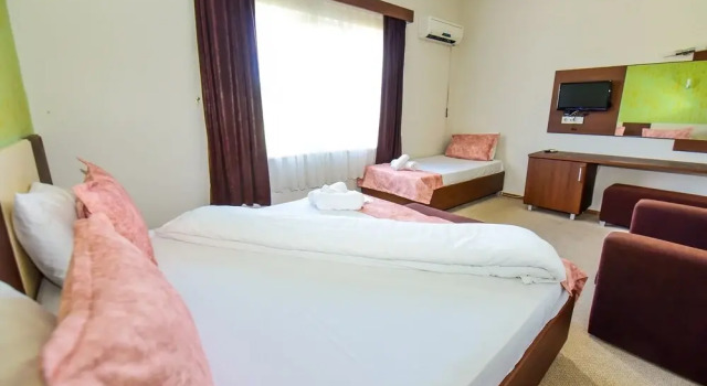 Трёхместный номер Standard Legend Otel Tem
