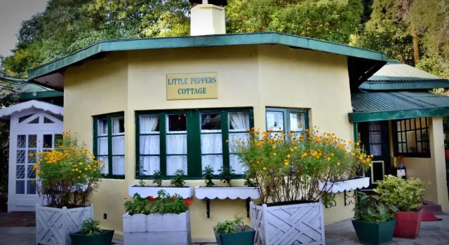 Windamere Hotel - A Colonial Heritage, Забронировать Отель Дарджилинг East Zone, рядом с Храм Махакал Мандир