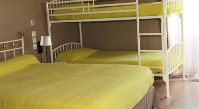 Номер Standard Hotel restaurant le Torrent