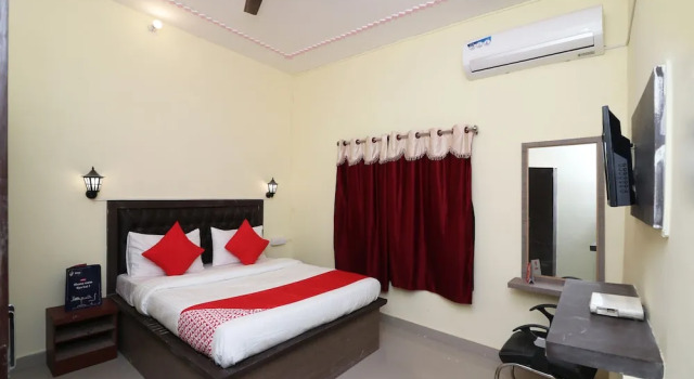 Номер Standard OYO 17171 Sandhya Guest House