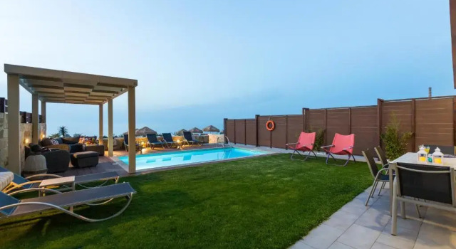 Вилла Espera, Luxury Beach Front Residence, By ThinkVilla
