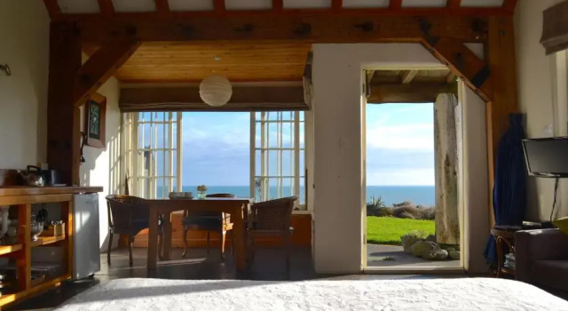 Студия Ahu Ahu Beach Villas
