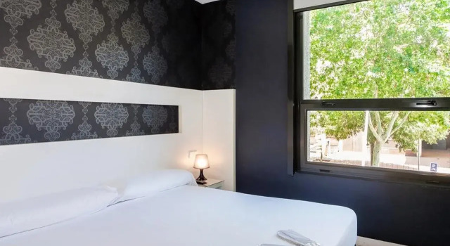 Отель Barna House Hotel