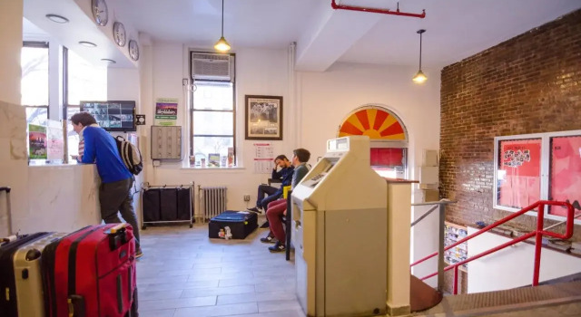Jazz on the Park Hostel
