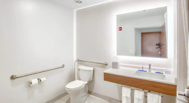 Номер Standard Holiday Inn Express Hotel & Suites Gulf Shores by IHG