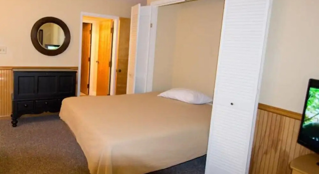 Студия Classic с балконом и с частичным видом Sunbay Resort
