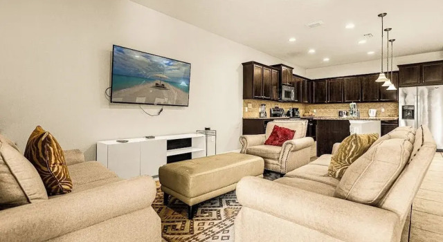 9BR Luxury Vacation Villa near Disney