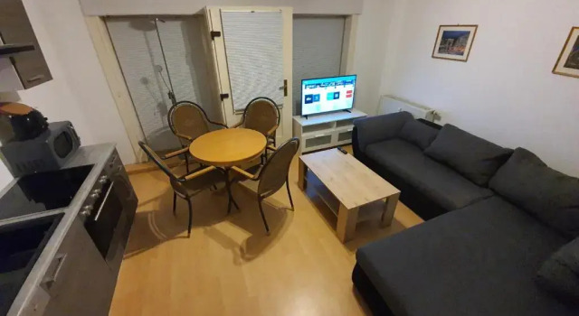 Апартаменты Zentrale 2 Zimmer EG Wohnung mit Balkon