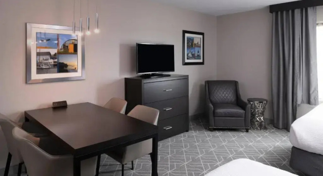 Четырёхместная студия TownePlace Suites Providence North Kingstown