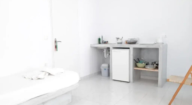 Трёхместная студия Standard Bizas Rooms & Studios