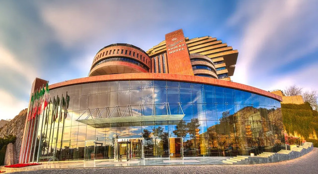 Shiraz Grand Hotel, Book Hotel Hotels in Shiraz with Parking, Parking