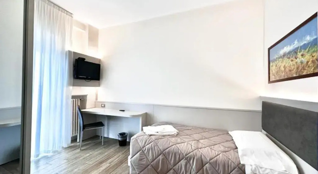 Superior Einzel Zimmer UniHo Hostel