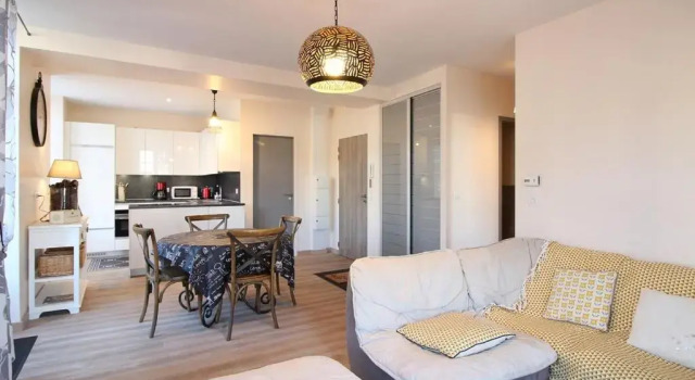 Appartement La Bourboule, 3 pièces, 4 personnes - FR-1-608-226, Prenota Appartamento Hotel a Alvernia con parcheggio, Parcheggio