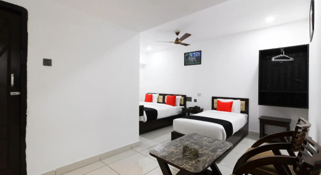 Номер Deluxe Collection O Mythri Hotel Near By ECIL, AS RAO Nagar, Sainikpuri