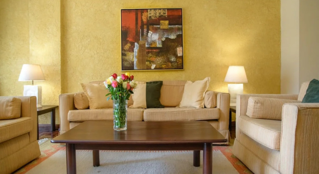 Апартаменты Economy Mimosa Court Apartments