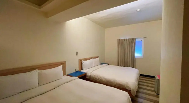 Трёхместный номер Standard Hwa Hong Hotel