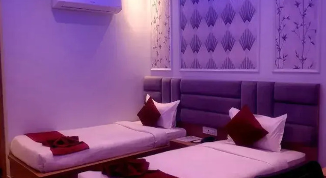 Номер Standard Hotel Rudra Residency