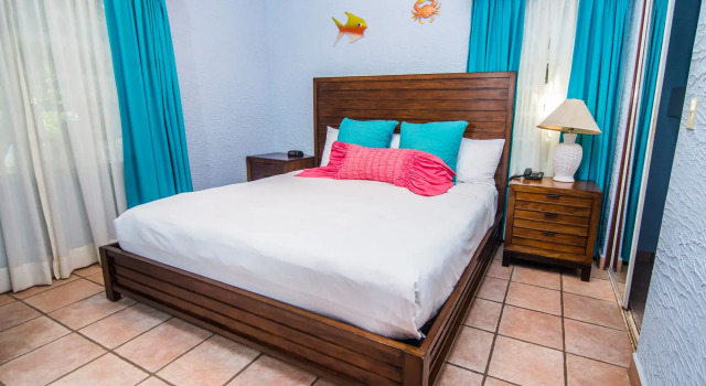 Mayan Princess Beach & Dive Resort, Book Ferieresort 4-stjernede hoteller i Roatan, 4*