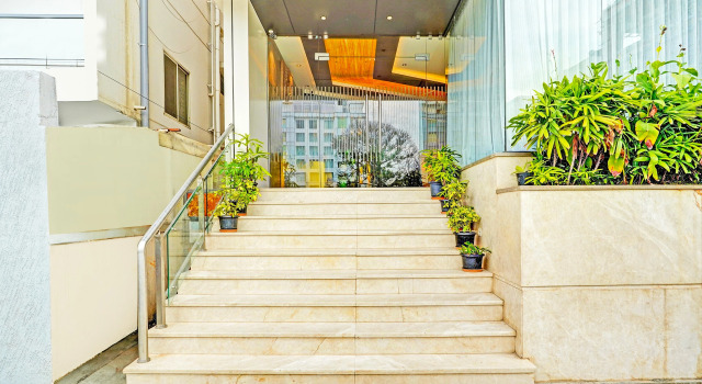 Super Townhouse Indiranagar, Rezervovat Rekreační dům Hotely v Bangalore s parkováním, Parkování