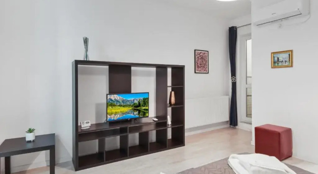 Cozy Studio in Militari Residence, Rezerwuj Hotel Hotele w Ilfov z parkingiem, Parking