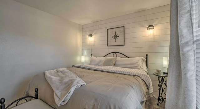 Branson Condo w/ Community Amenities: Near Dtwn!, Забронировать Апартаменты/квартира Отели Table Rock Lake с парковкой, Парковка