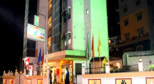 Hotel Saikripa Imperial, Buchen Sie Hotel Daman Gujarat